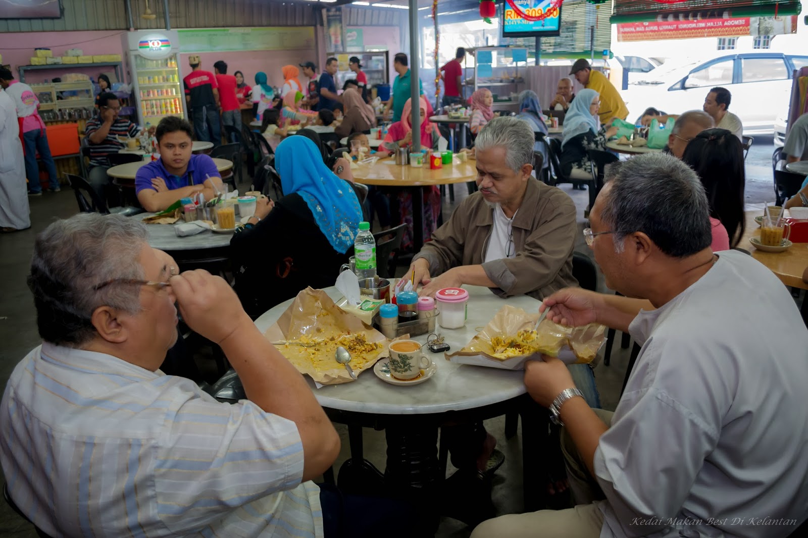 Kedai Makan Best Di Kelantan Kopitiam Kita Pelbagai Budaya Satu Citarasa Roti Titab Nasi Air Dingin Dan Macam Macam Ada
