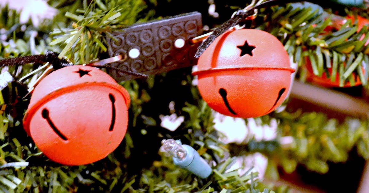 Homeroad Vintage Domino Bell Garland