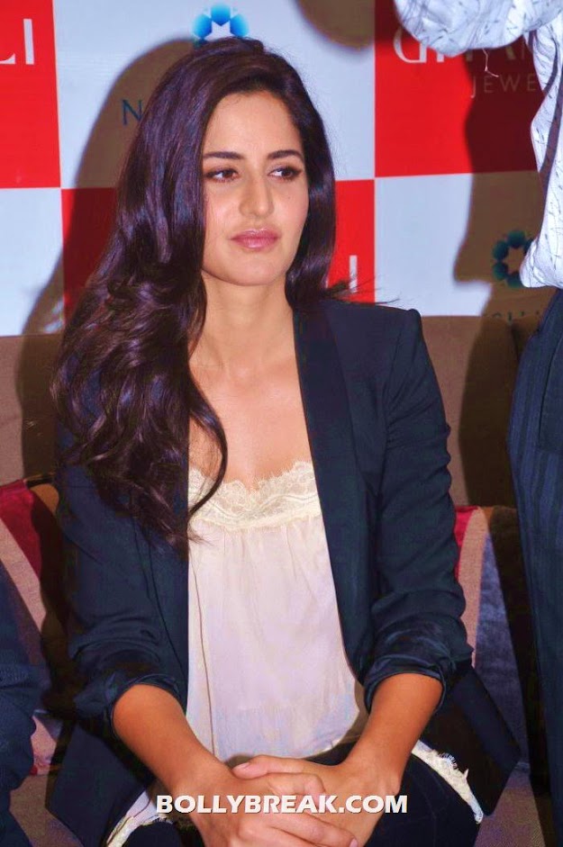 Katrina Kaif beautiful pic 2012 Katrina Kaif beautiful pic 2012 - (9) - Katrina Kaif Hyderabad Pics - July 2012