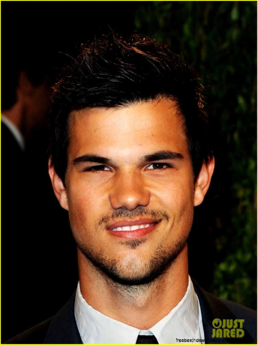 Taylor Lautner Vanity Fair Oscars Party 2013 Photo 2820341 Taylor Lautner Vanity Fair Oscars Party 2013 Photo 2820341