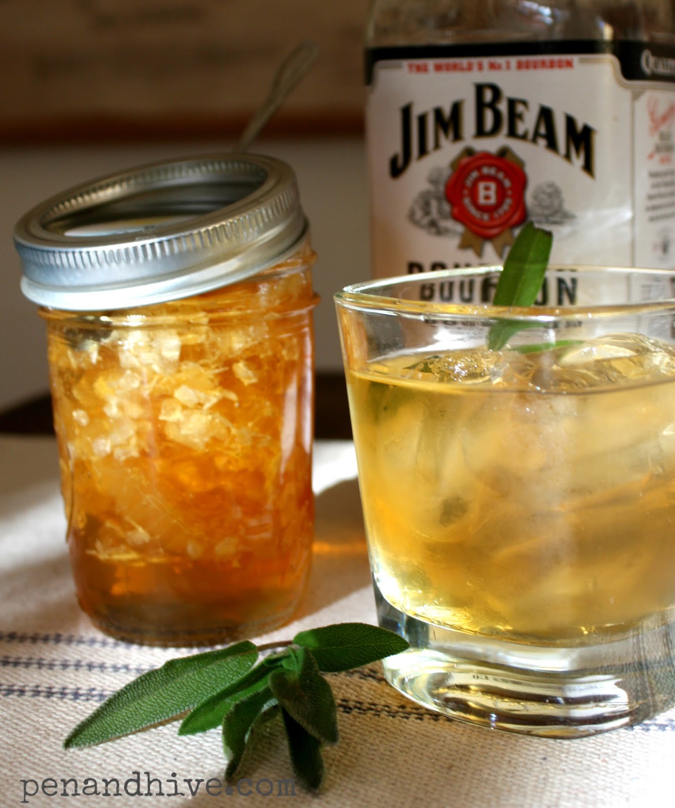 Pen & Hive Tipsy Honeybee Cocktail