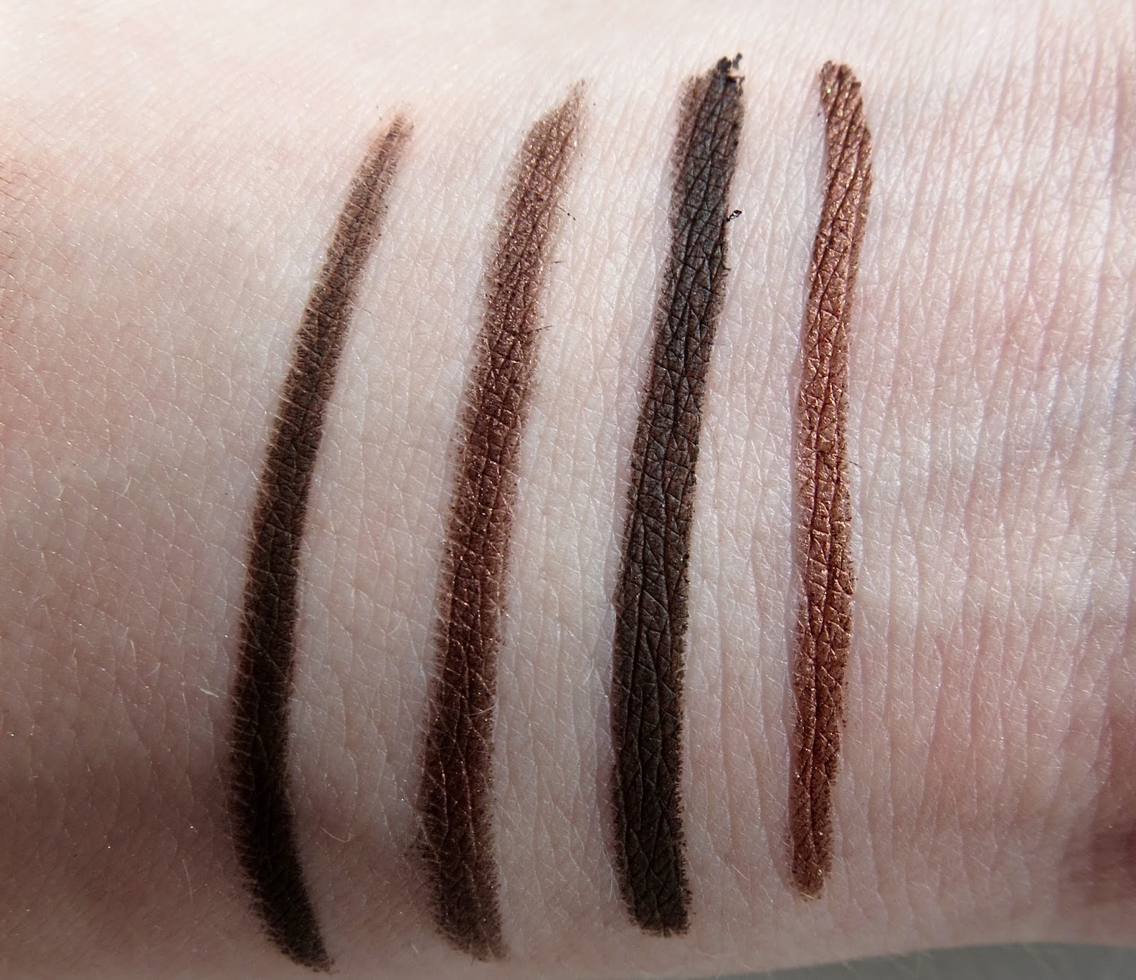 Laura Lucie MY FAVOURITE BROWN EYELINERS