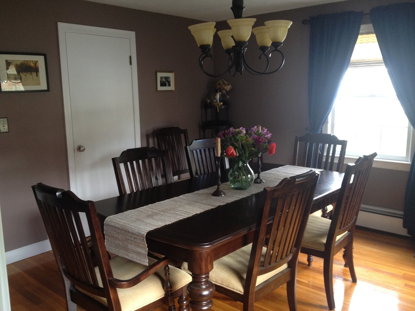 Redoing the Dining Room Feathers and Stripes