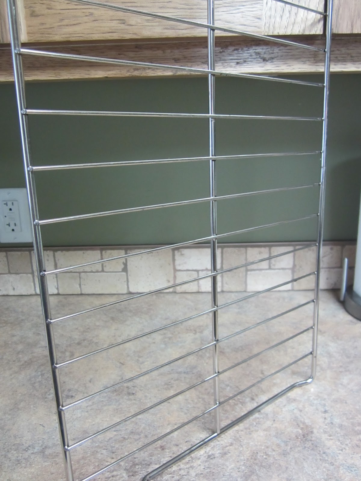 Carole's Corner of Crafts Cleaning Oven Racks