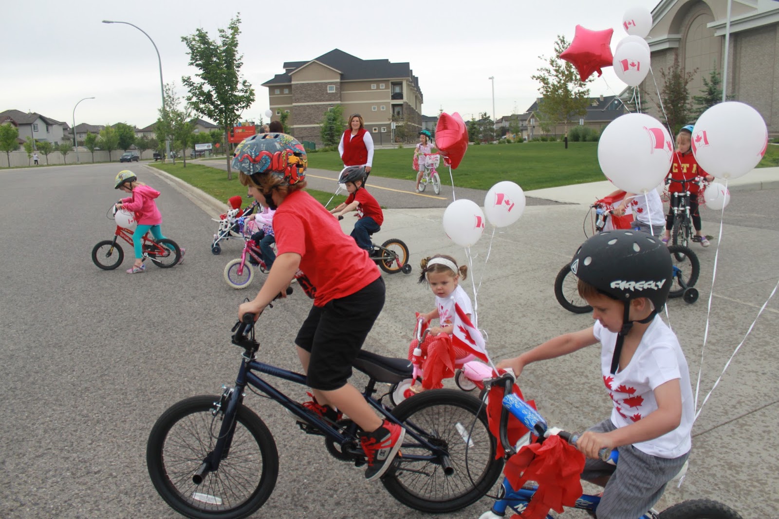 thepolkadothouse canada day bike parade