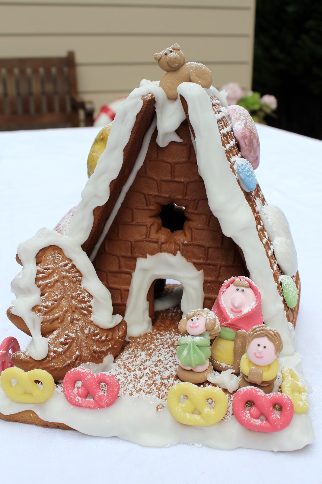 Aldi Ginger Bread House Desire Empire