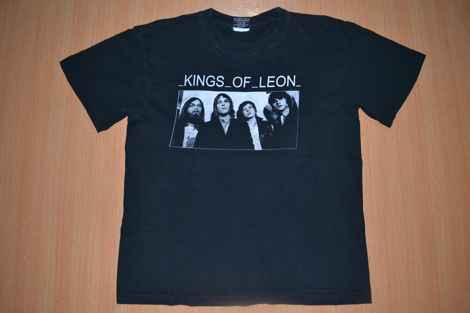 Anak Liar Rocks! KINGS OF LEON band Australia Tour Tshirt (SOLD)