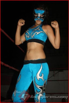 Lady Maravilla - Female Luchador