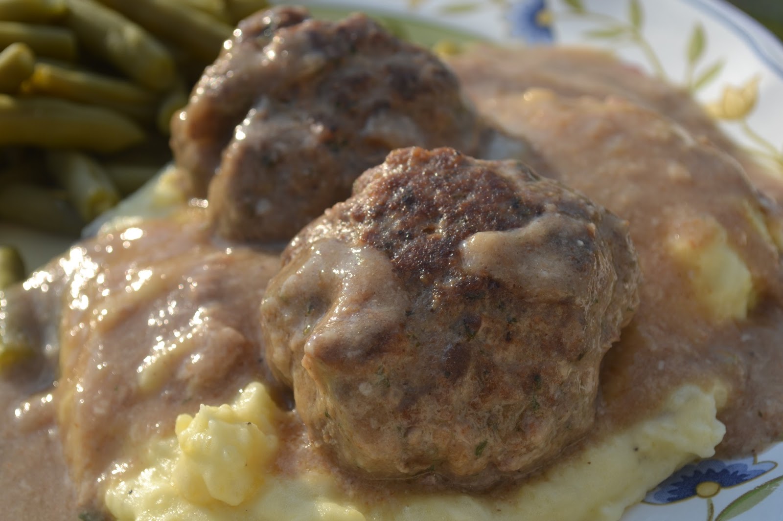 Meatballs and Gravy