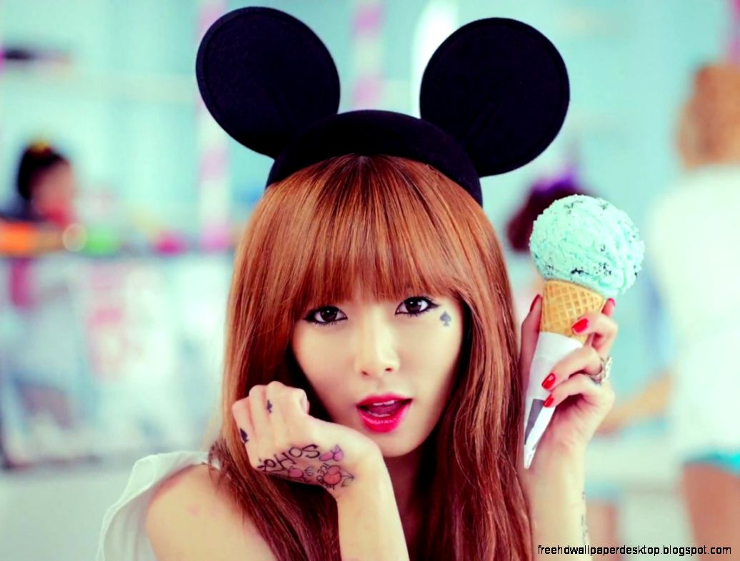 Download Wallpaper 1152x864 Girl Costume Ears Ice cream Mood Download Wallpaper 1152x864 Girl Costume Ears Ice cream Mood