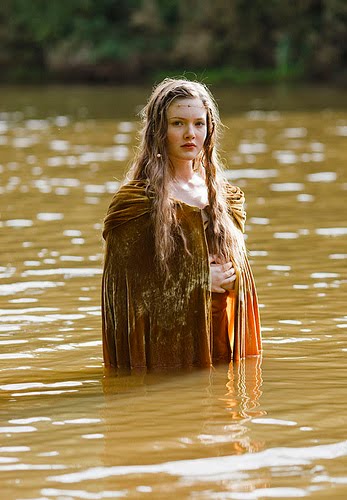 Girl of Sexy: Holliday Grainger