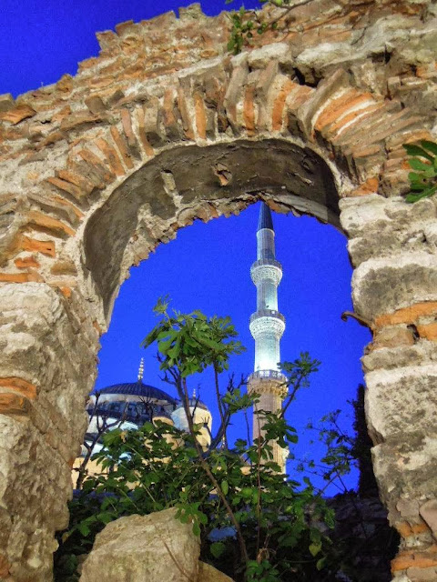 《土耳其》Turkey伊斯坦堡Istanbul夜市集Aras