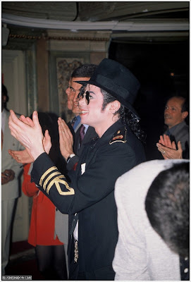 Michael Jackson em Visita ao Museu Grevin na França Michael+jackson+grevin+%283%29