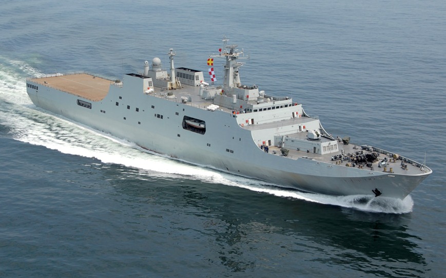 Dia de la Armada 2014 - Página 2 Type+071+YUZHAO+Jinggang+Shan%25E4%25BA%2595%25E5%2586%2588+999+Kunlun+Shan%25E6%2598%2586%25E4%25BB%2591%25E5%25B1%25B1+998+Amphibious+Transport+Dock+LPD+amphibious+warfare+ships+of+the+People%2527s+Republic+of+China%2527s+People%2527s+Liberation+Army+Navy+chinese+%25282%2529