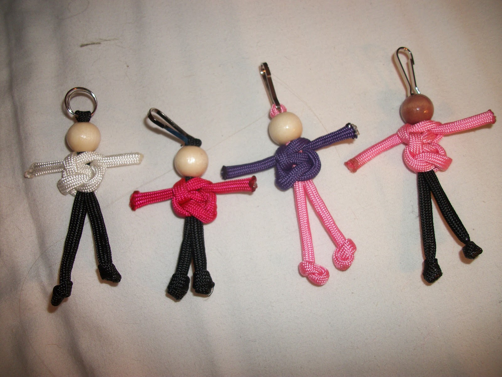 Paracord Buddies Project Idea For Paracord Scraps