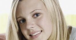 How To Hairstyles How To Make Straight Hair Look Great For School