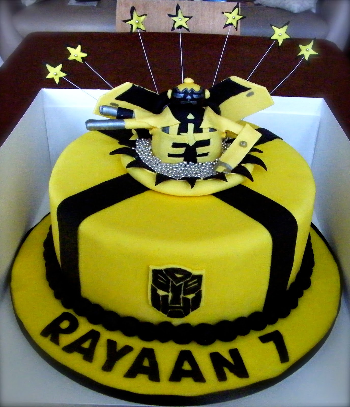 Heartsong Cakes and Crafts Transformers Bumblebee Cake