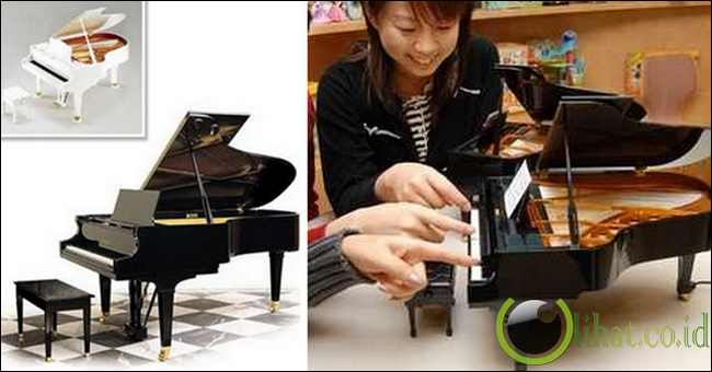 Grand Piano “Sega Toys” Grand Piano “Sega Toys”