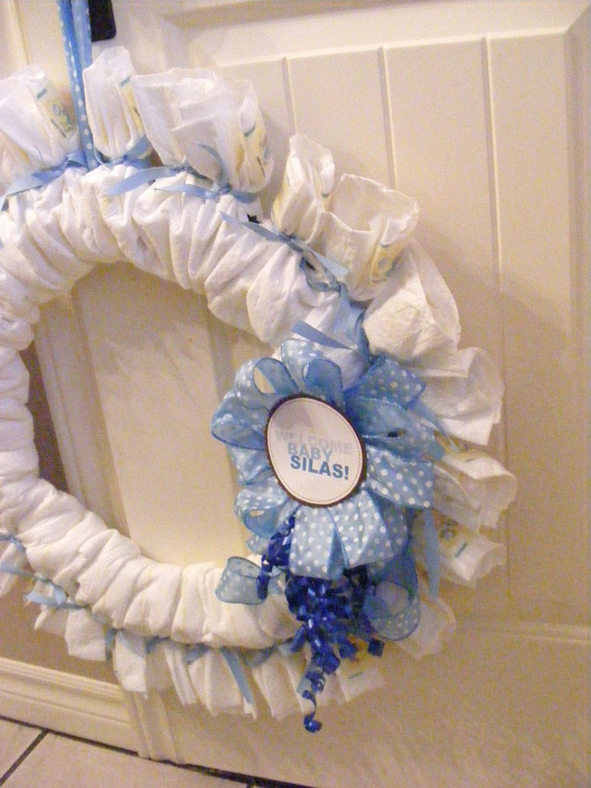 26 Elegant Baby Shower Decorations Made From Diapers Baby Shower