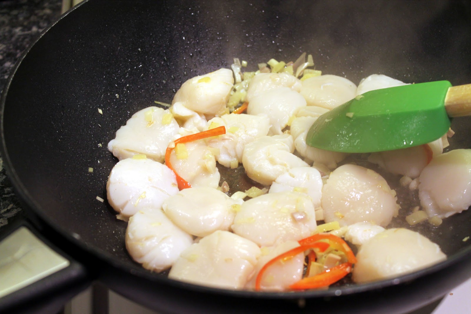 Serena's Medium Rare Ginger, Garlic, & Chilli Scallops