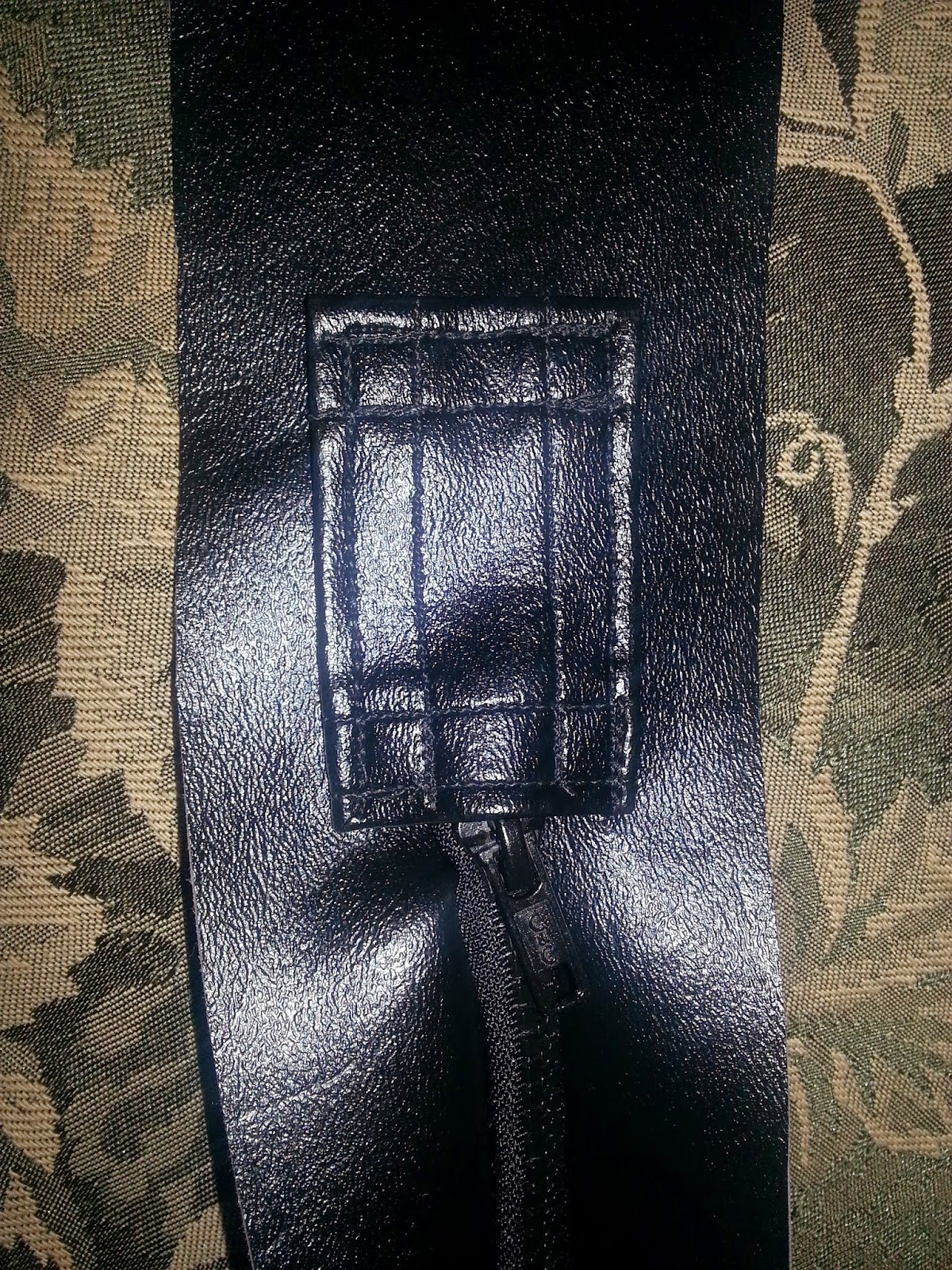 Good Times How to make leather covered Cushions for a Breakfast Nook