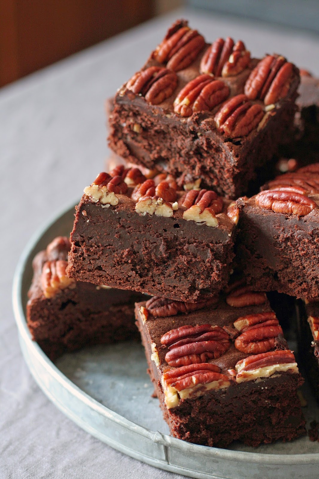 Pistachio Gail's Bakery i idealne brownie z pekanami.