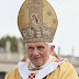 Papa renuncia ao cargo