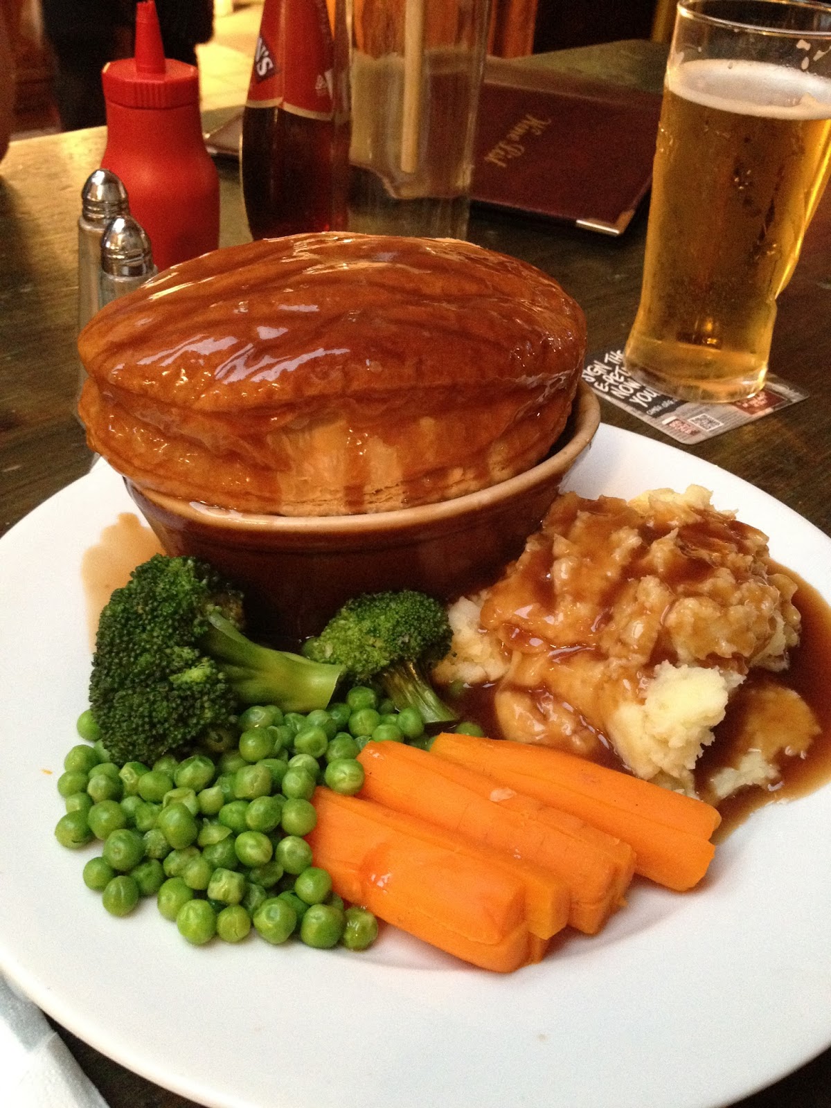 CHOMP! LONDON 2012 Pub Food!