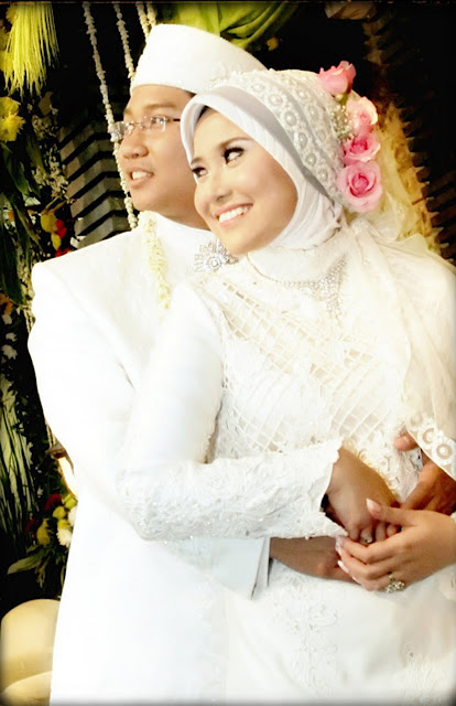 kebaya pengantin muslimah