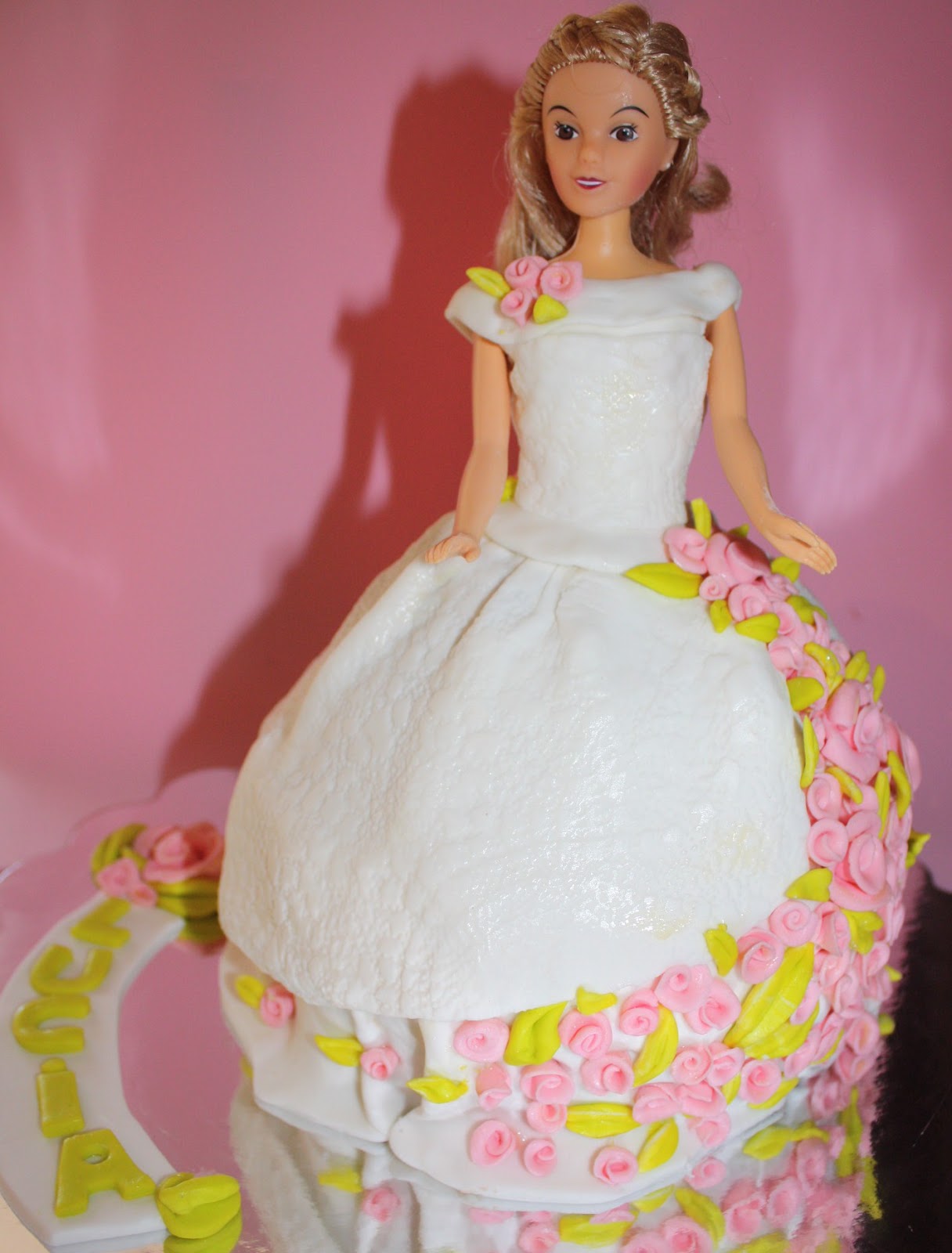 BLAU CAKES: PASTEL PRIMERA COMUNION