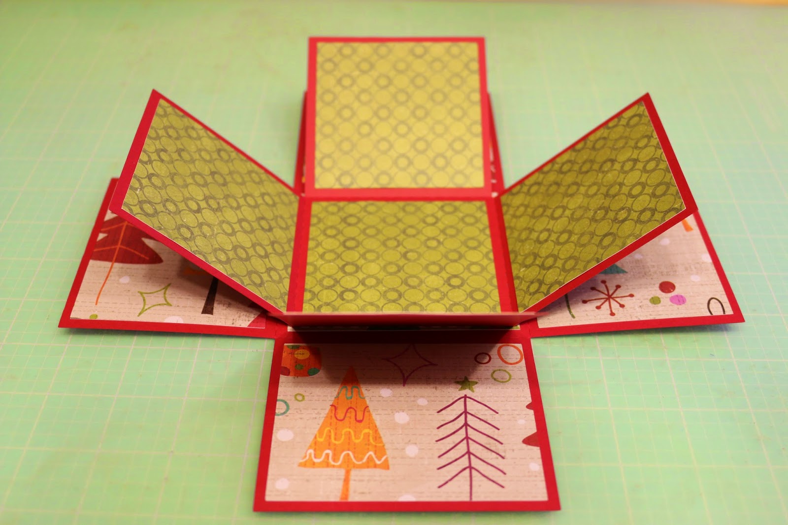 Bits of Paper Explosion Box with Kits