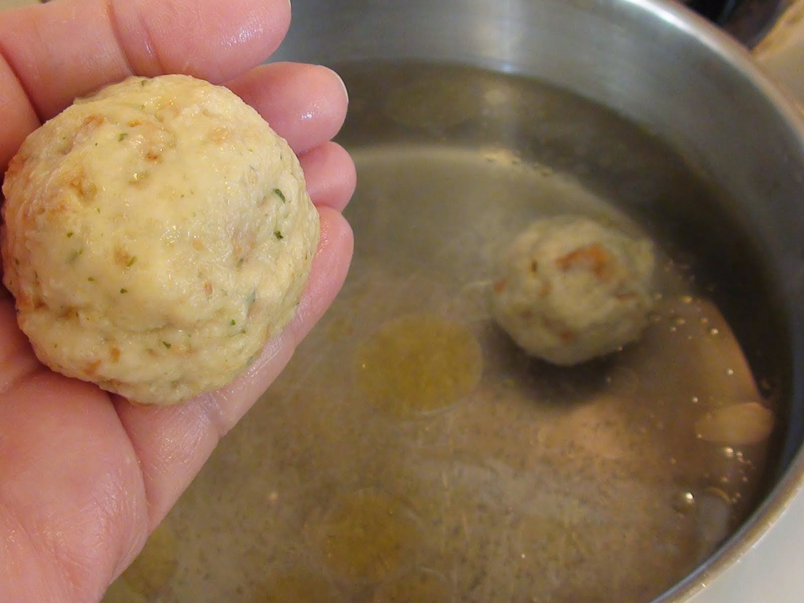 zsuzsa is in the kitchen HUNGARIAN BREAD DUMPLINGS ZSEMLEGOMBÓC