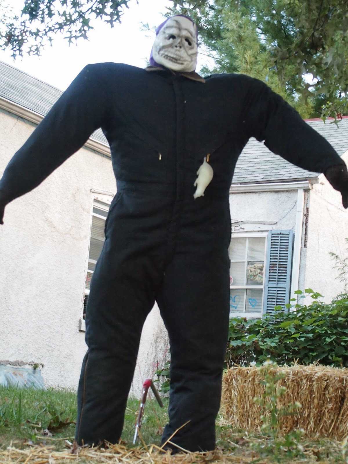 Heck Of A Bunch Standing Halloween Dummy HowTo