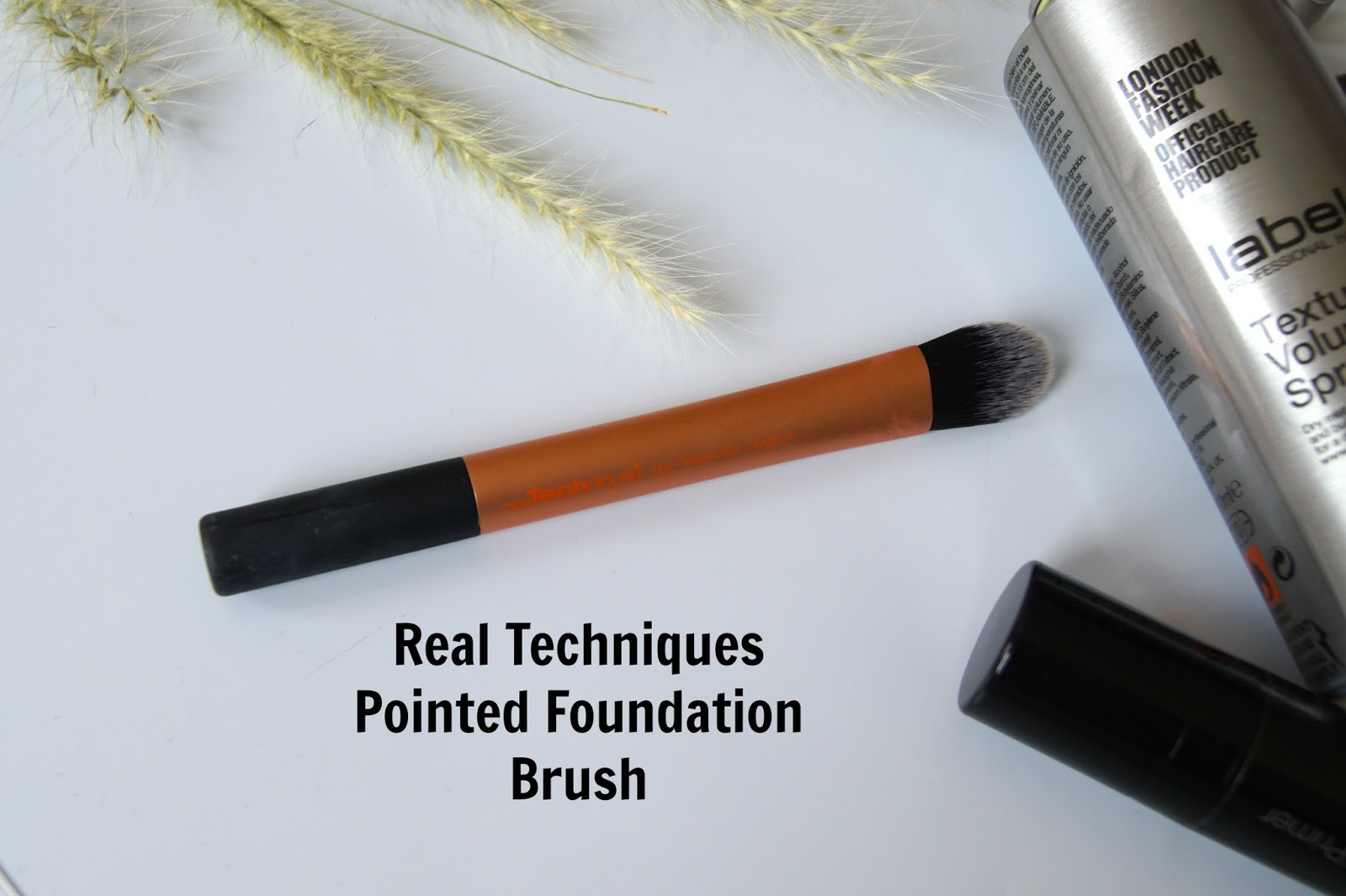 real techniques pointed foundation brush