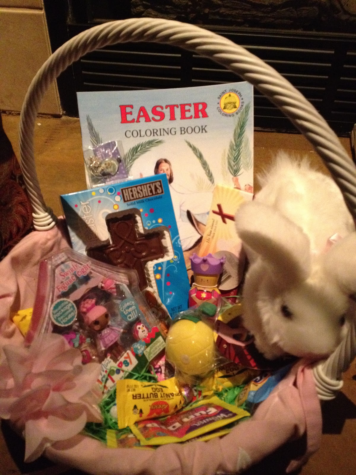 Family At The Foot Of The Cross 5 Ways To Celebrate The Meaning of Easter