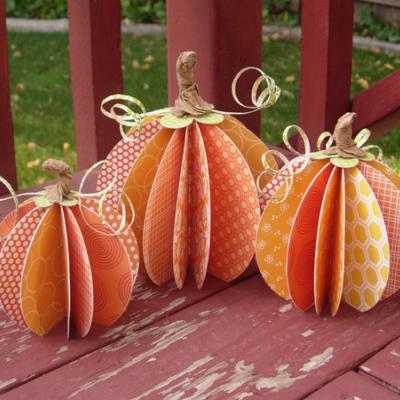 executive creations: Friday Craft: Paper Pumpkin Table Centerpieces