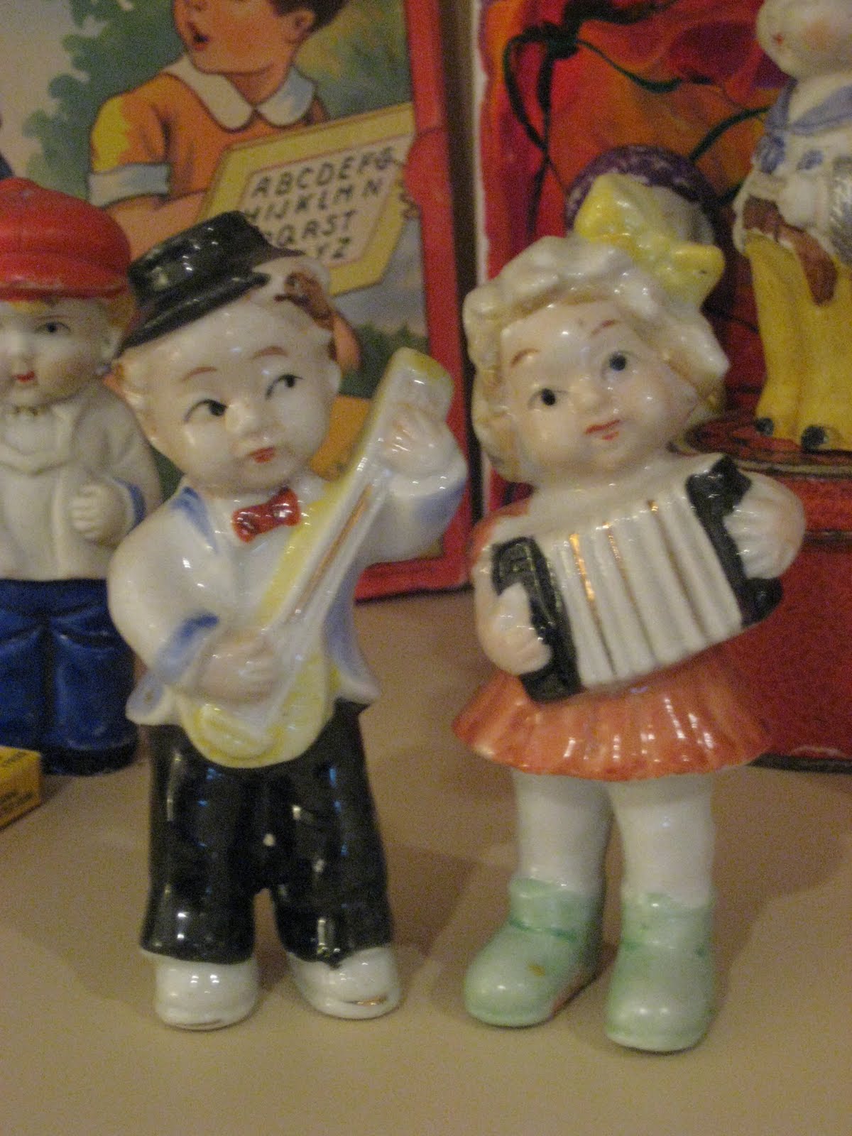 small ceramic dolls