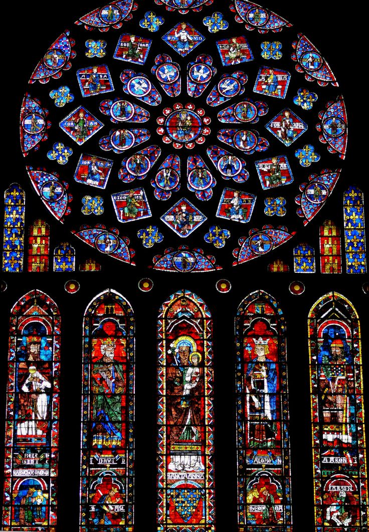 Resultado de imagen de La GlorificaciÃ³n de la Virgen. Vitral de la fachada norte de la Catedral de Chartes.