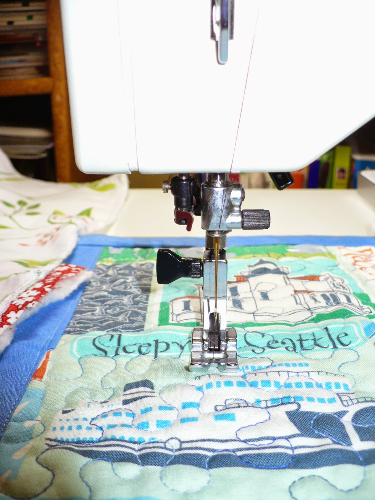 Eyelets in the Seams The Amazing Pfaff 1222E...