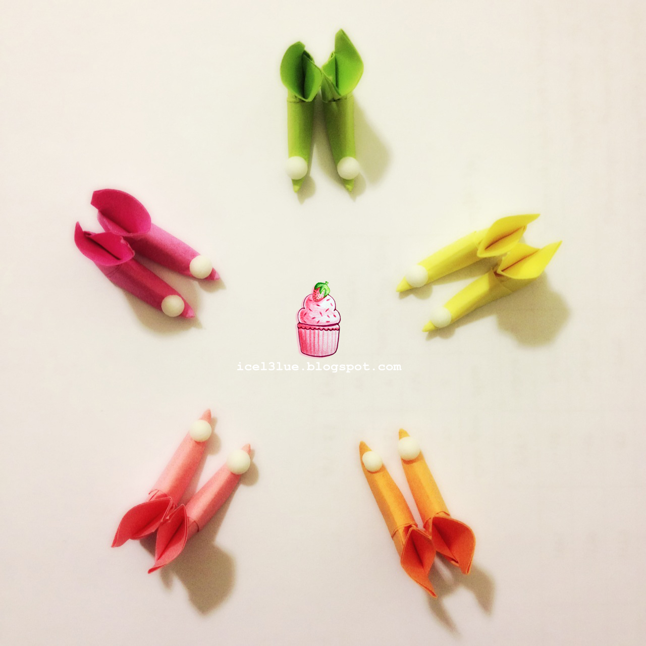 My Little Place: Origami Boots | Tutorial