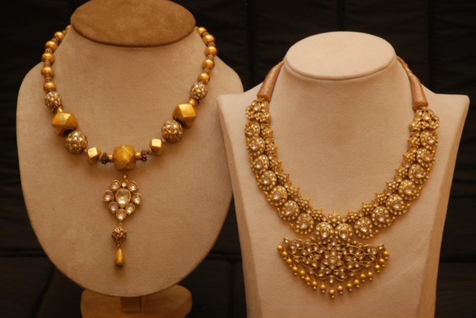 Indian Jewellery and Clothing Awesome 22ct gold bridal jewellery from