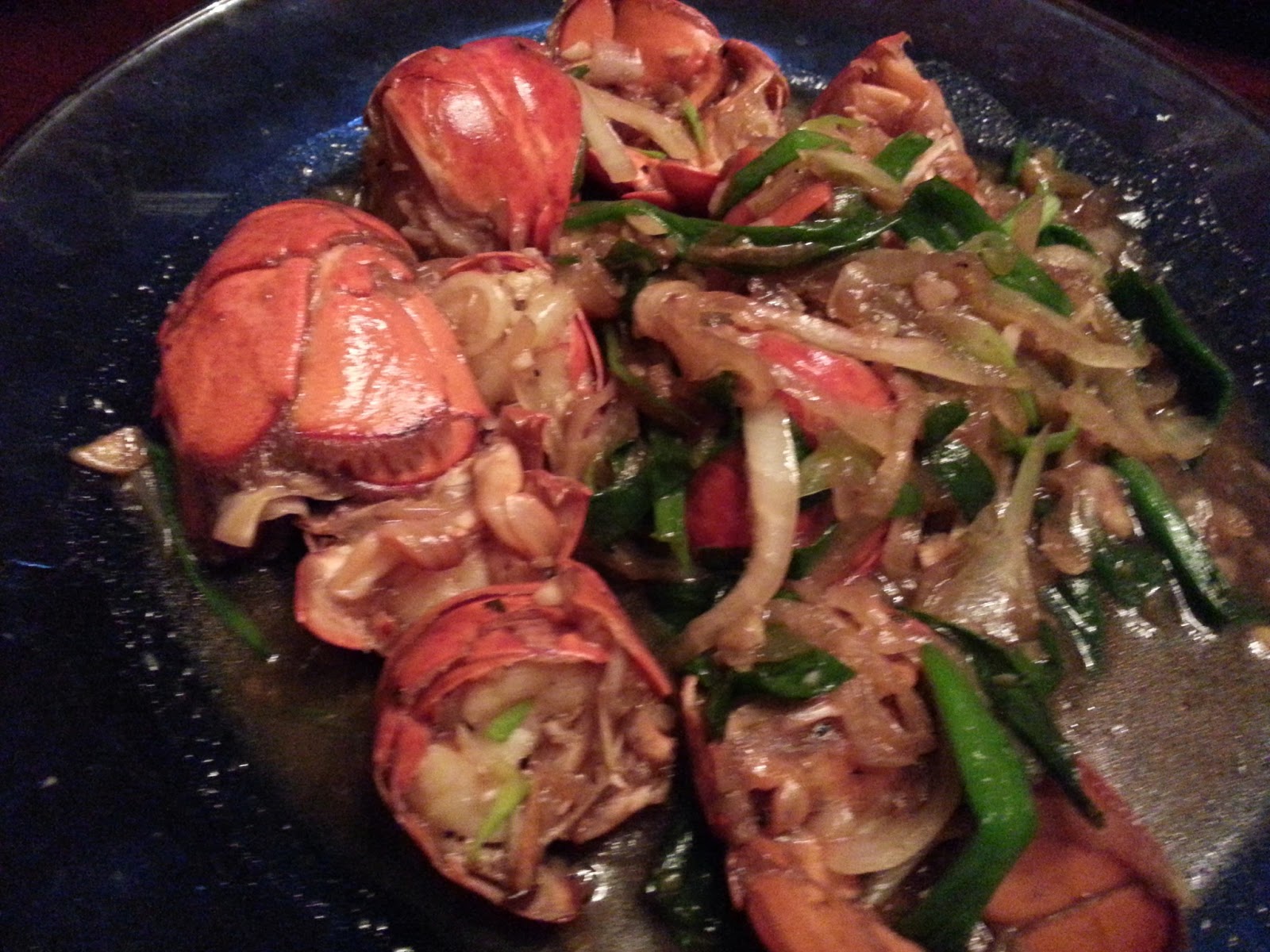 Home Cooking with Thuy Tôm Hùm Xào Hành Gừng Lobster with Onion and