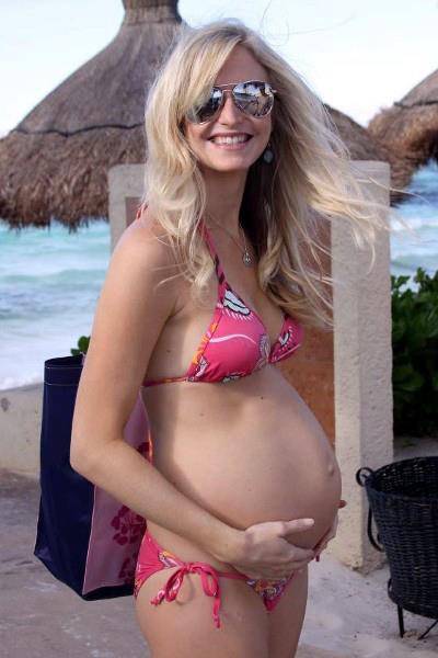 Pregnant bikini models