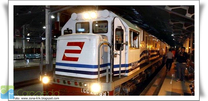 api gambir edy kuswoyo mengatakan kenaikan harga kereta api eksekutif