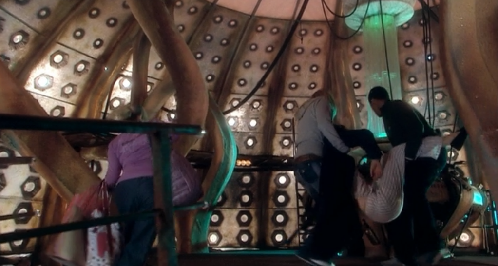 doctor who the christmas invasion dvdrip 43