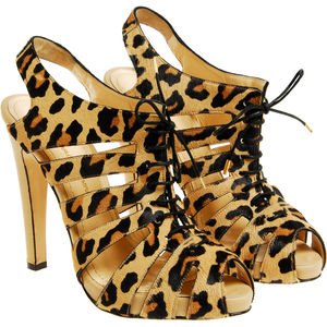 Strappy leopard print shoe