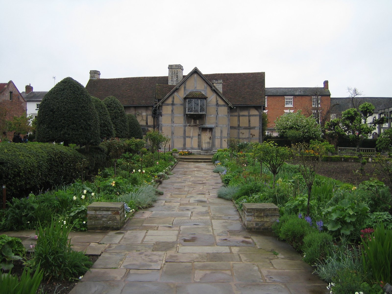Everyone likes Pictures Shakespeare's house