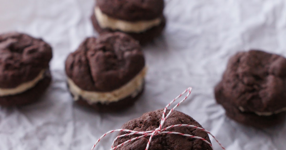 The Dormestic Goddess Chocolate and Salted Caramel Sandwich Cookies
