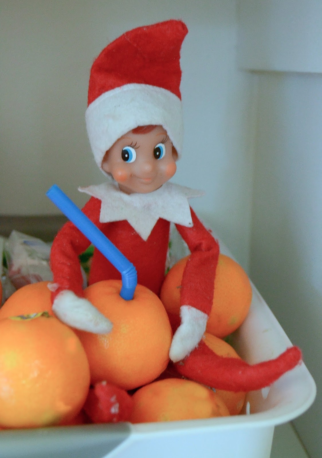 It's A Mom's World 25+ Easy & Fun Elf on the Shelf Ideas