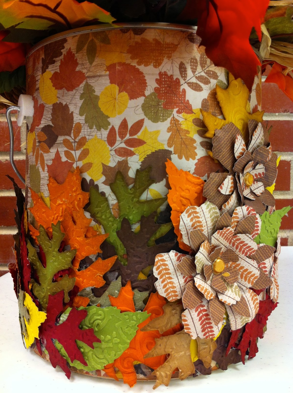 Okienurse's Paper and Ink Therapy Recycling an old paint bucket!